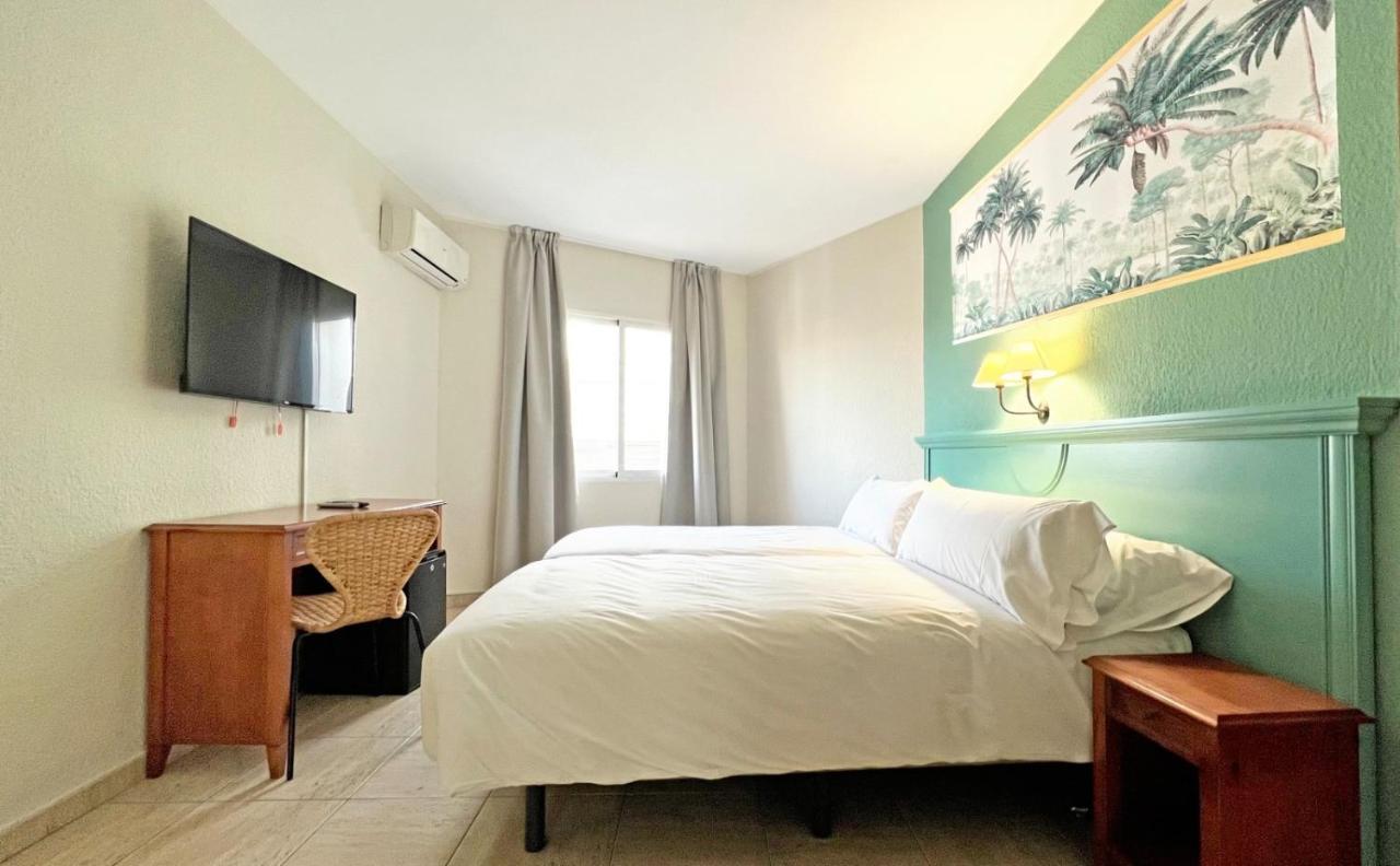 Hotel Moon Dreams Fuengirola Exterior foto